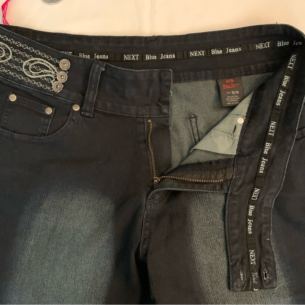 Women’s Black Embroidered Jeans - Picture 8 of 15